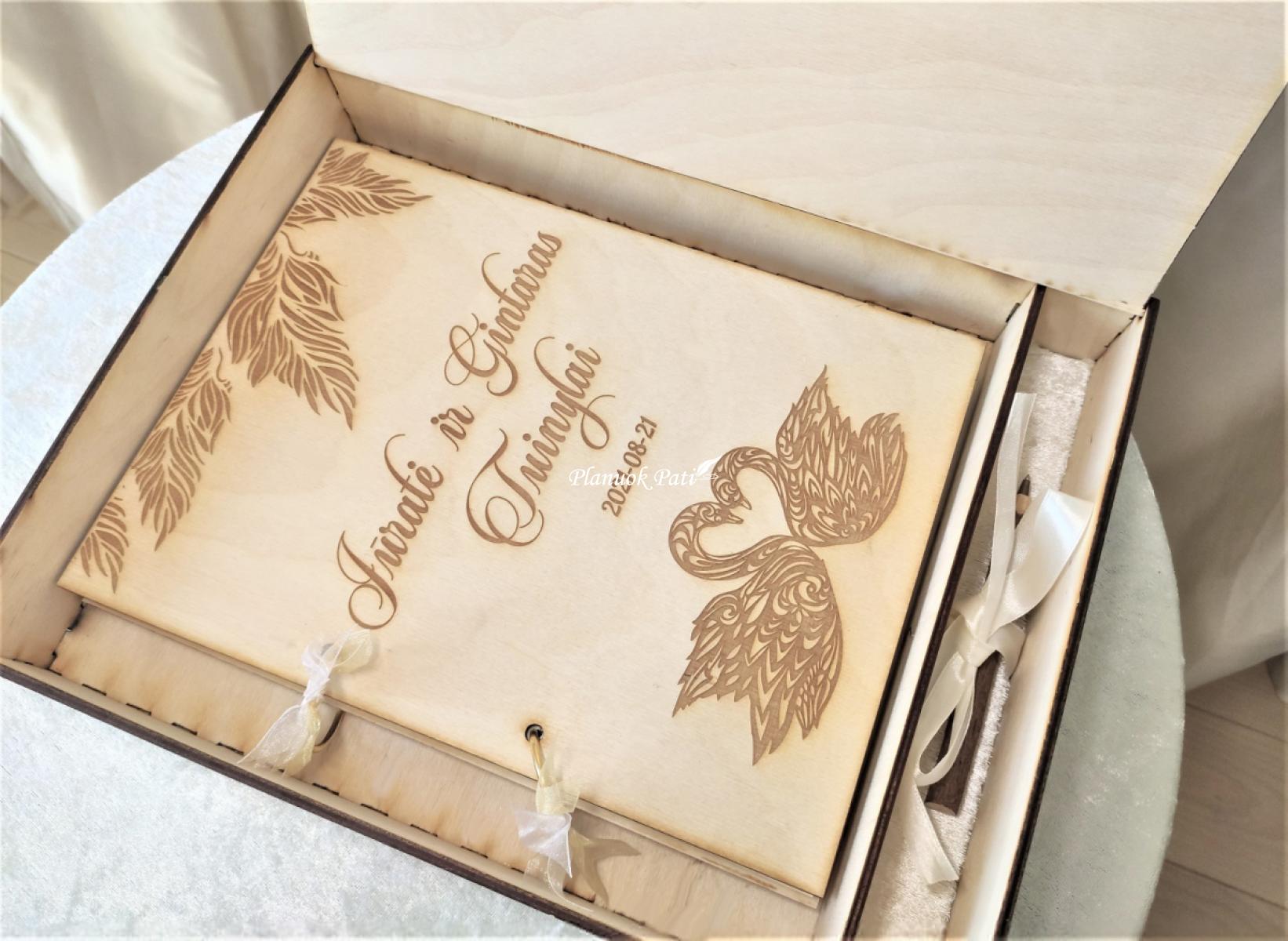 Svečių palinkėjimų knyga A4 formato