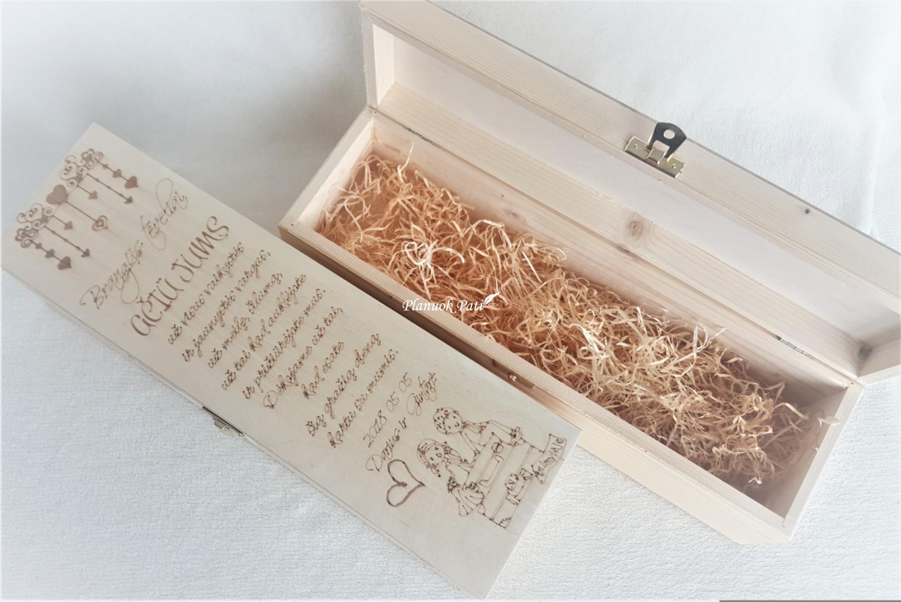 Padėka-dovana tėvams - vyndėžė