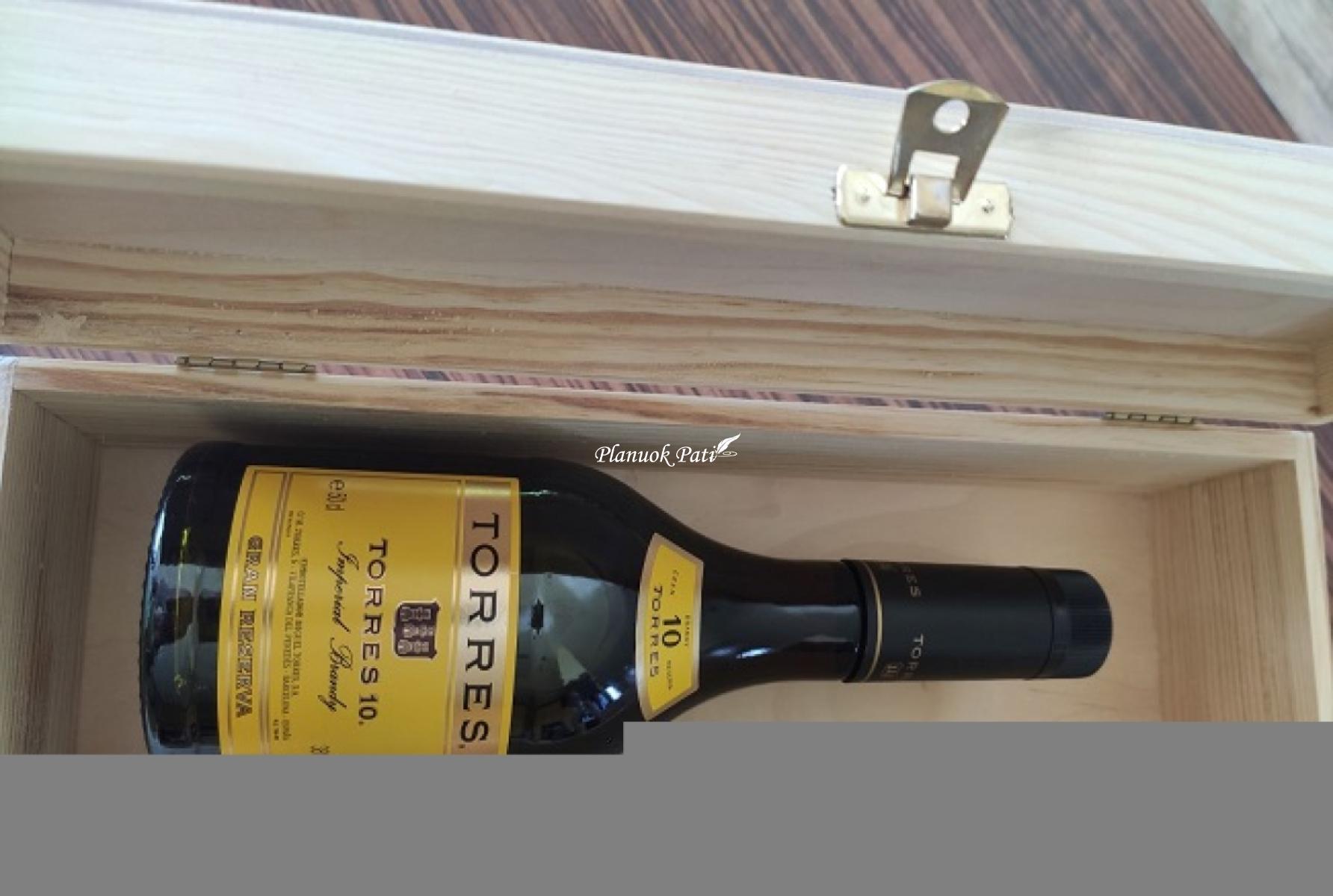 Padėka-dovana tėvams - vyndėžė