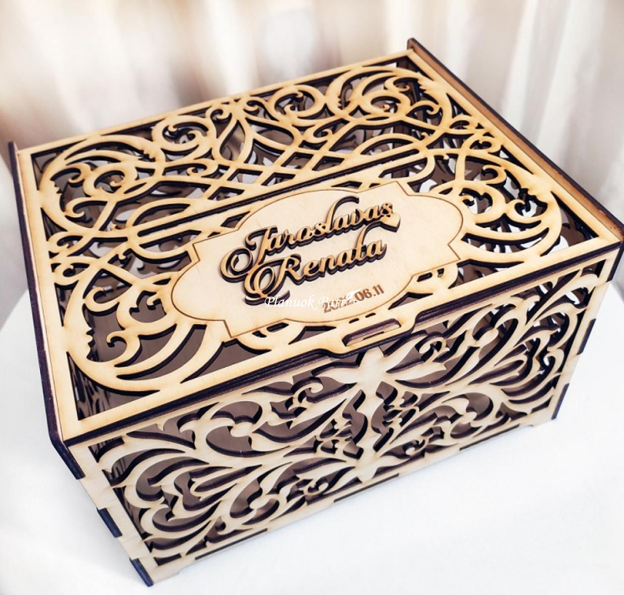 Medinė dėžutė vokams (didelė)