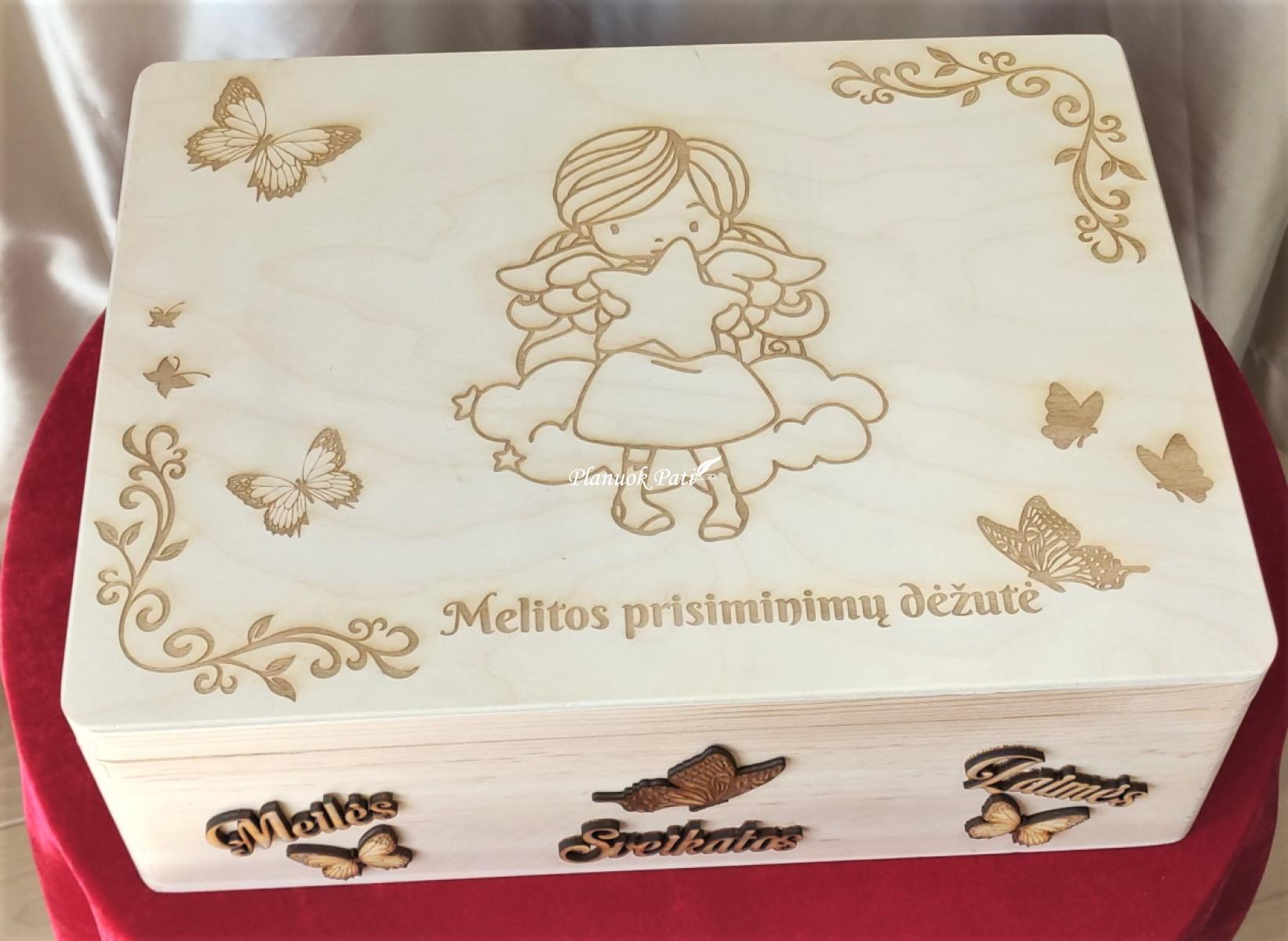 Krikštadėžė - prisiminimų skrynelė (35x24x15cm)