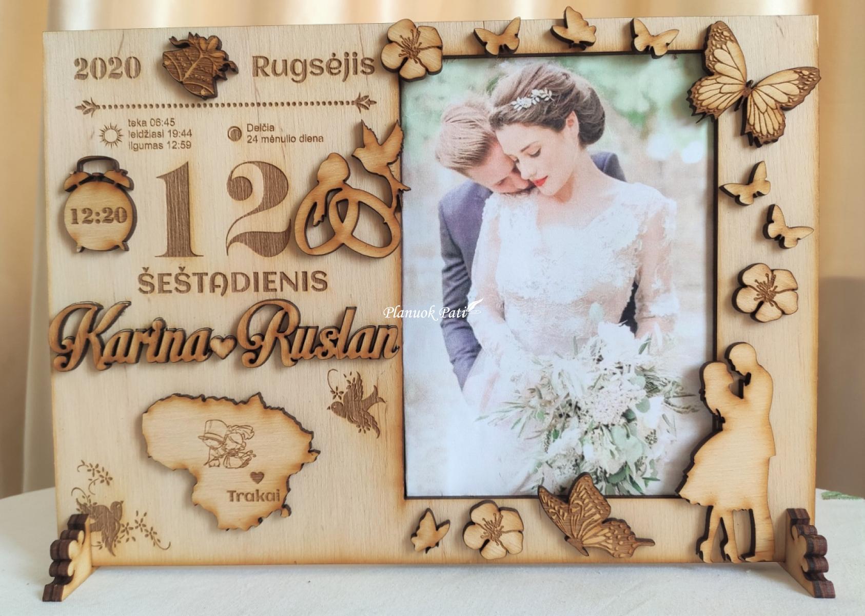 Vestuvių dienos metrikai su nuotrauka