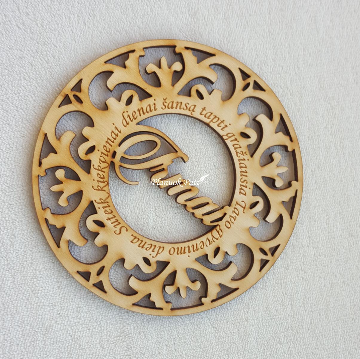 Vardinis puodelio padėkliukas