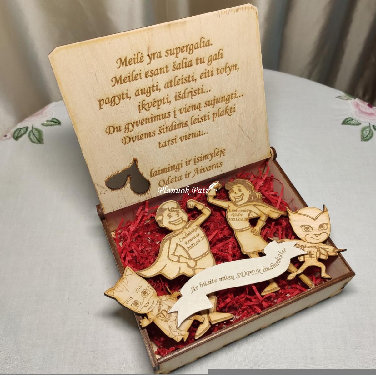 Pakvietimas arba padėka liudininkams/piršliams - trys superherojų magnetukai