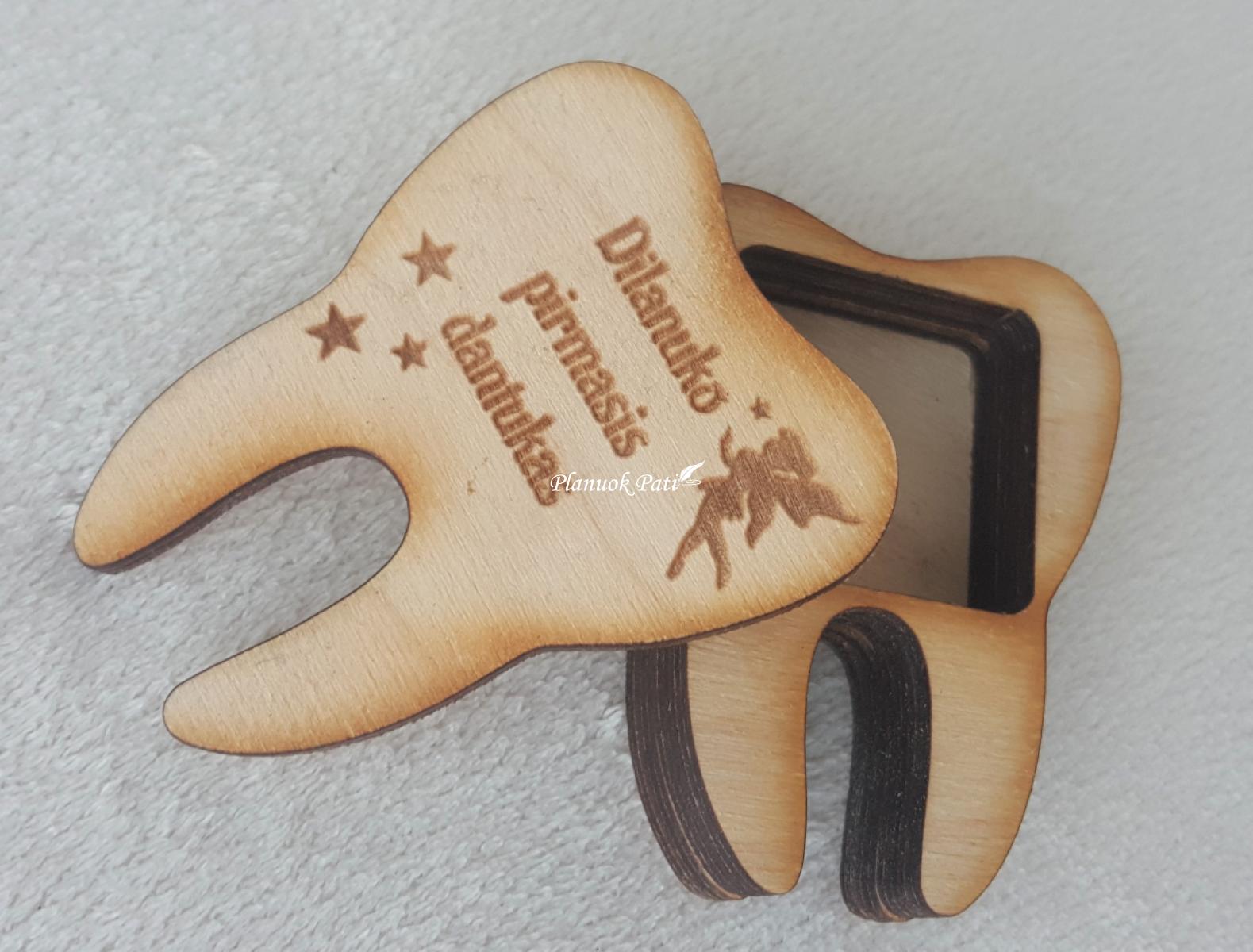 Pirmo dantuko dėžutė