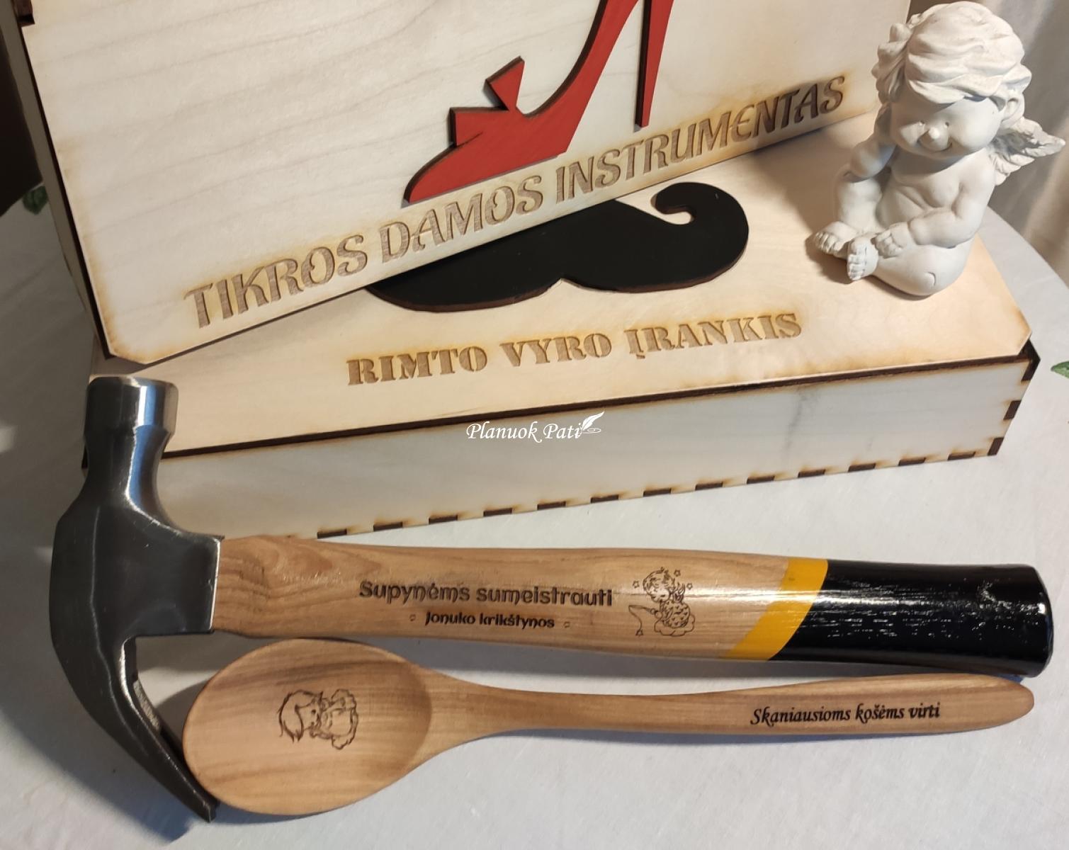 Dovana seneliui - Rimto vyro įrankis