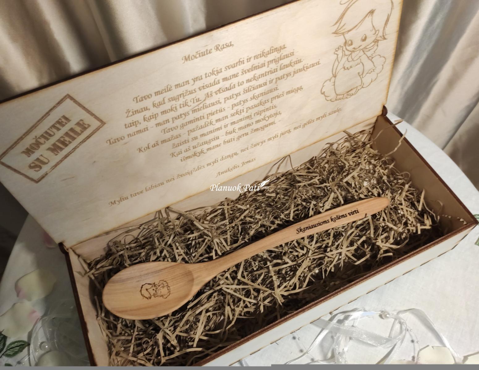 Dovana močiutei - Tikros damos instrumentas