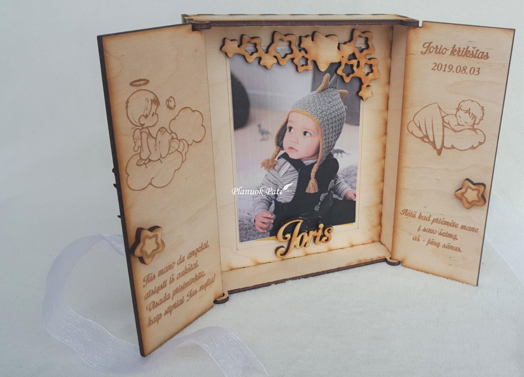 Kvietimas/padėka krikšto tėveliams - angeliukas magnetukas atverčiamuose rėmeliuose