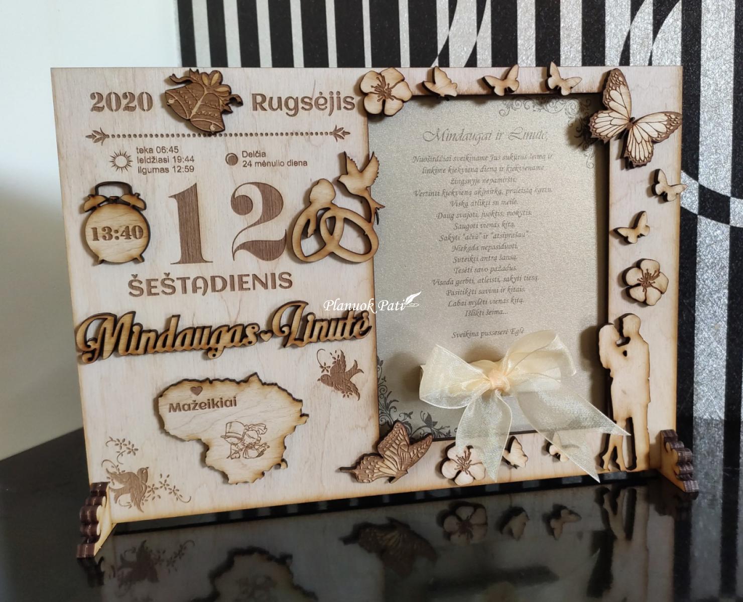 Rėmelis su vestuvių dienos metrikais pinigams dovanoti