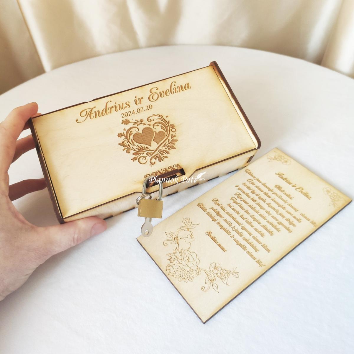 Dėžutė pinigams su spynele ir sveikinimu-magnetuku