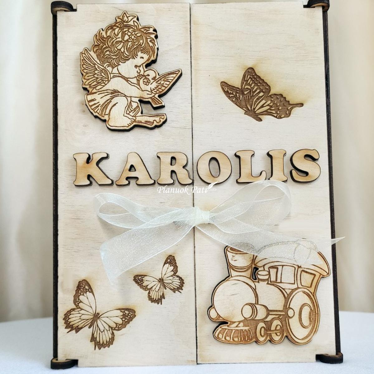 Gimimo metrikai atverčiamuose rėmeliuose