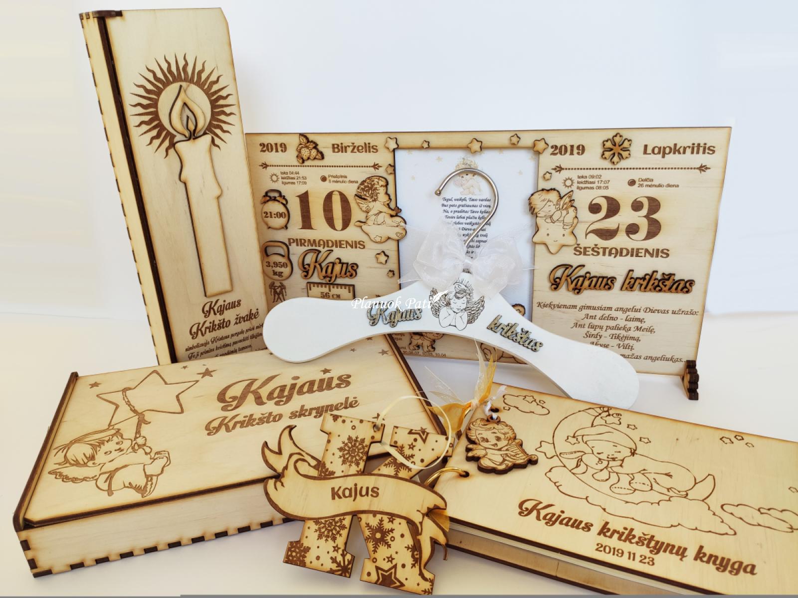 Pakabėlė krikšto rūbeliui