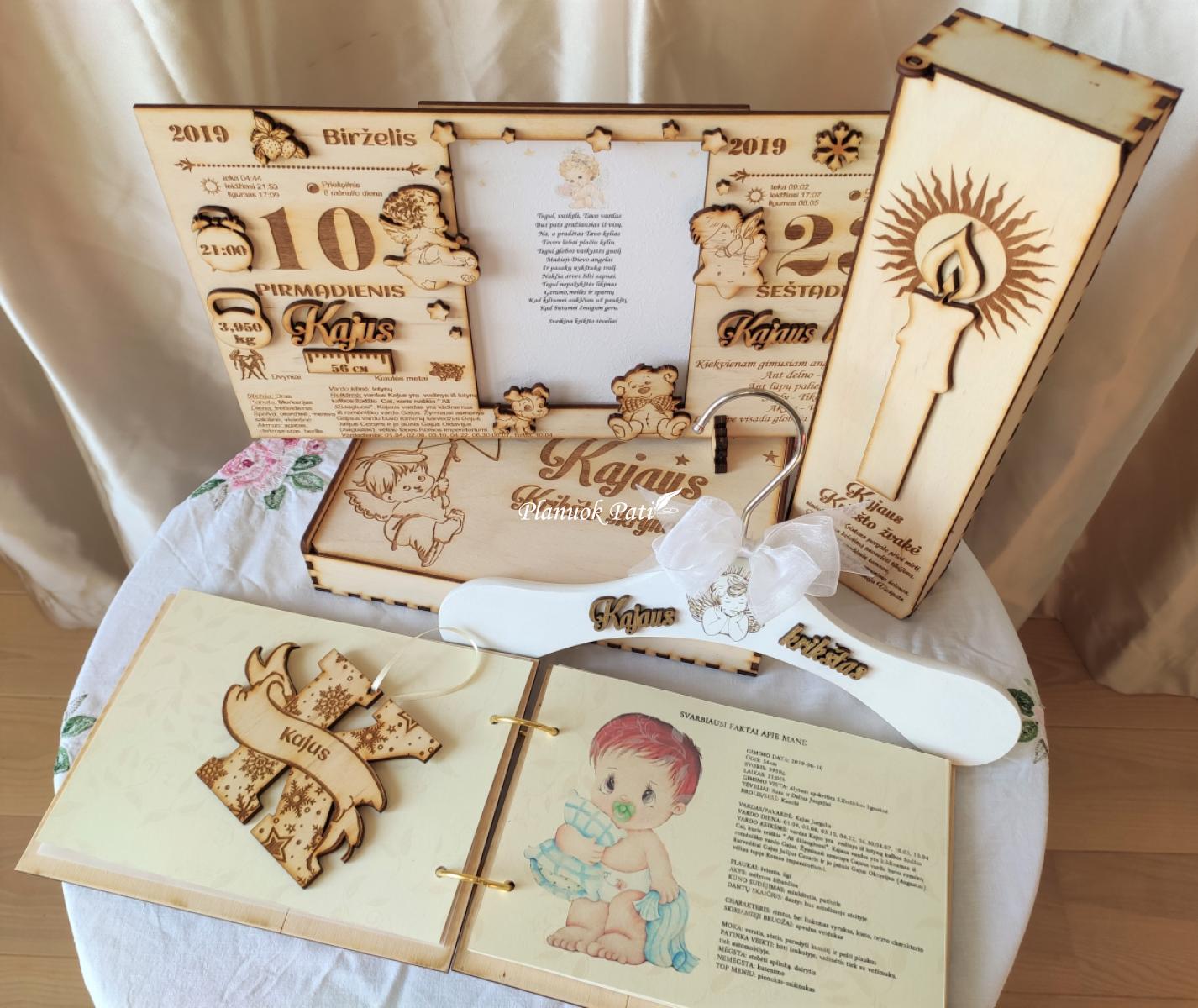 Pakabėlė krikšto rūbeliui