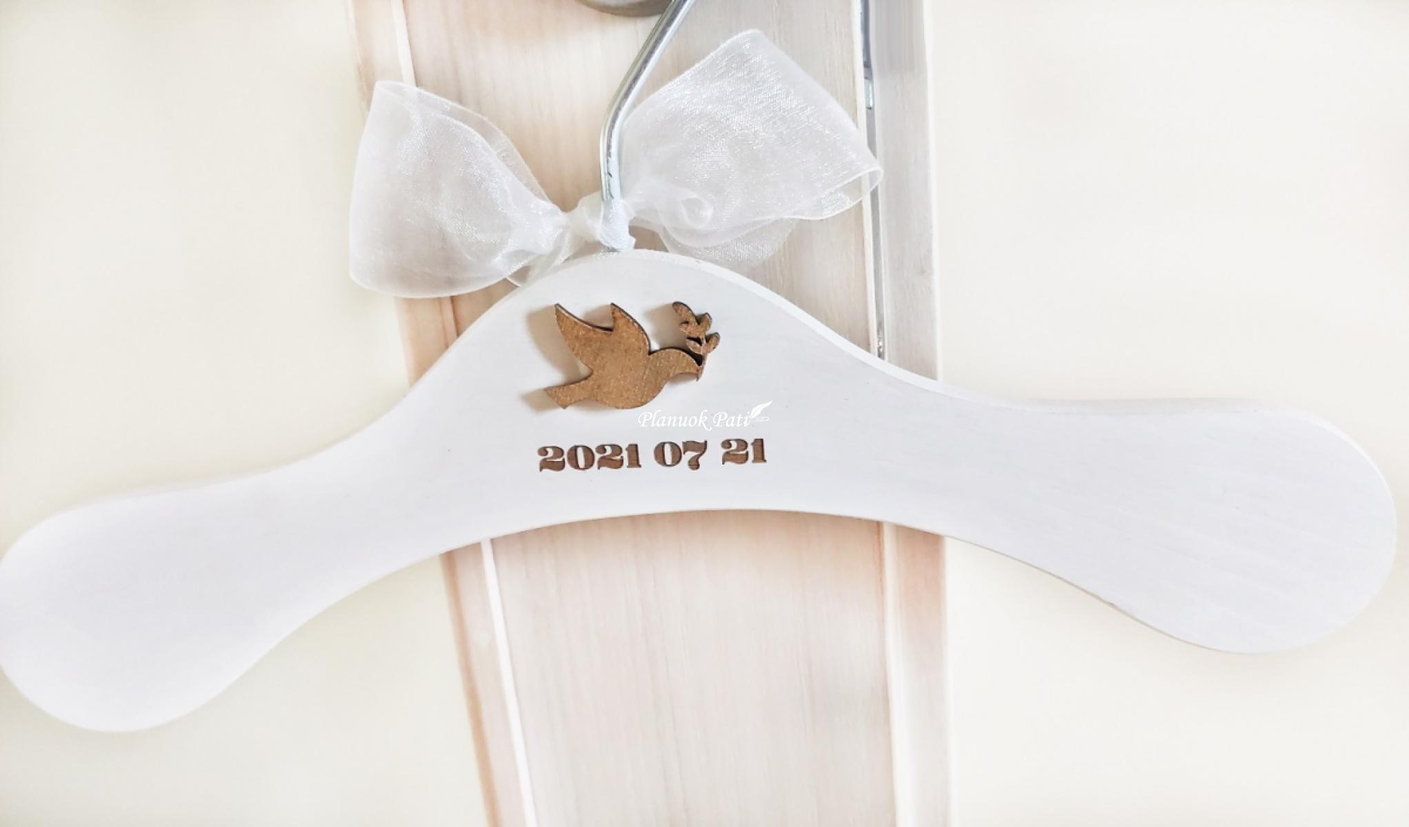 Pakabėlė krikšto rūbeliui