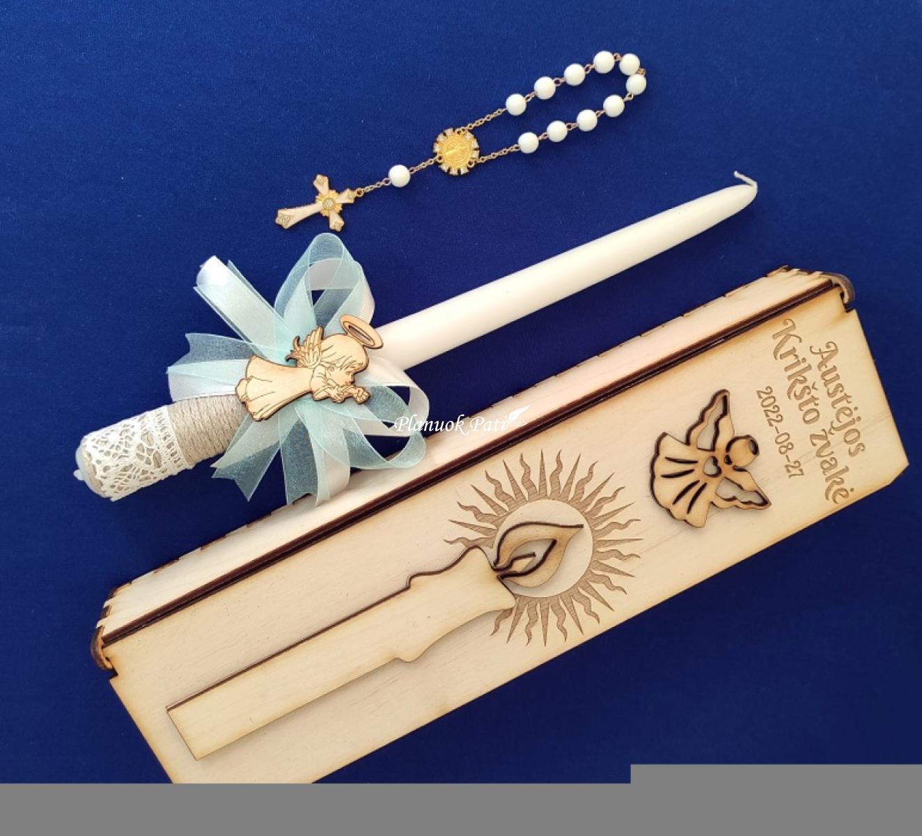 Krikšto žvakė dėžutėje