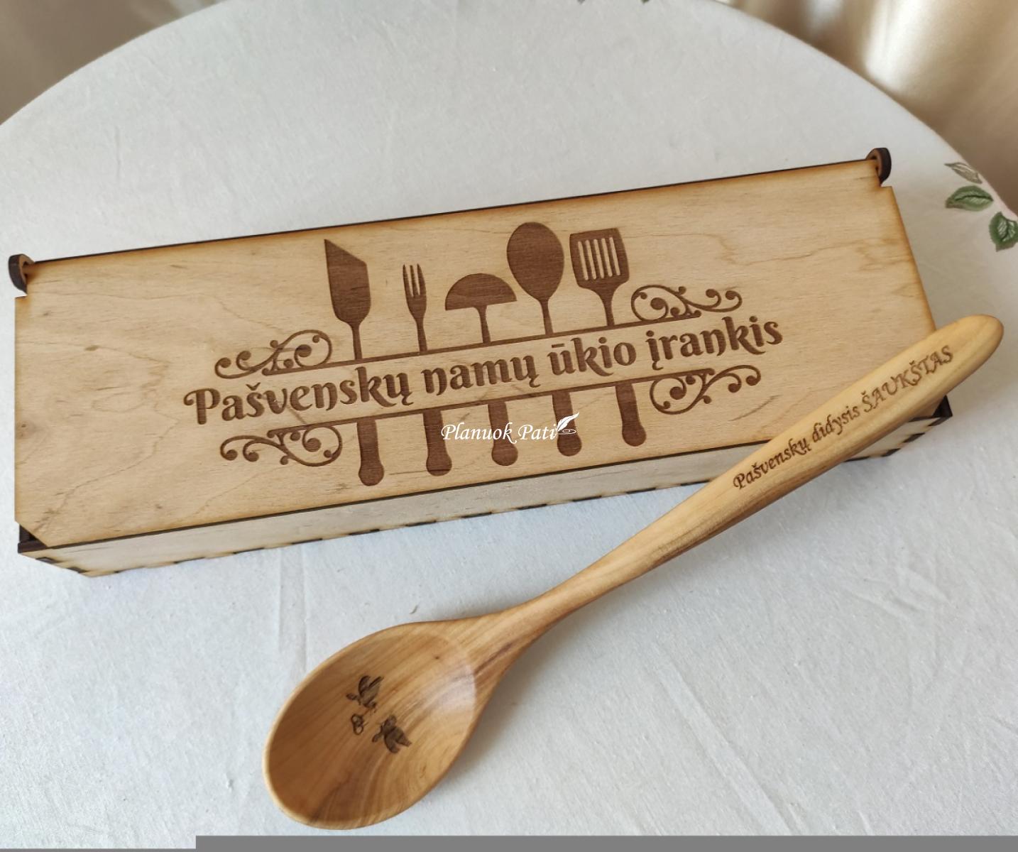 Namų ūkio įrankis dėžutėje