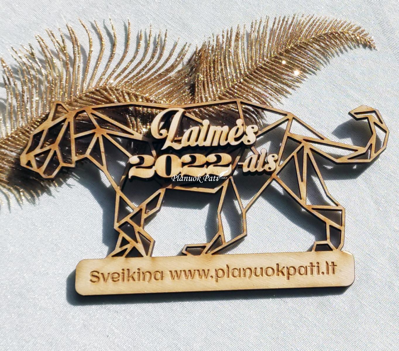 Dovana su metų Laimės simboliu