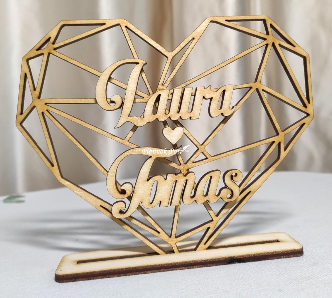 Dekoracija su stoveliu