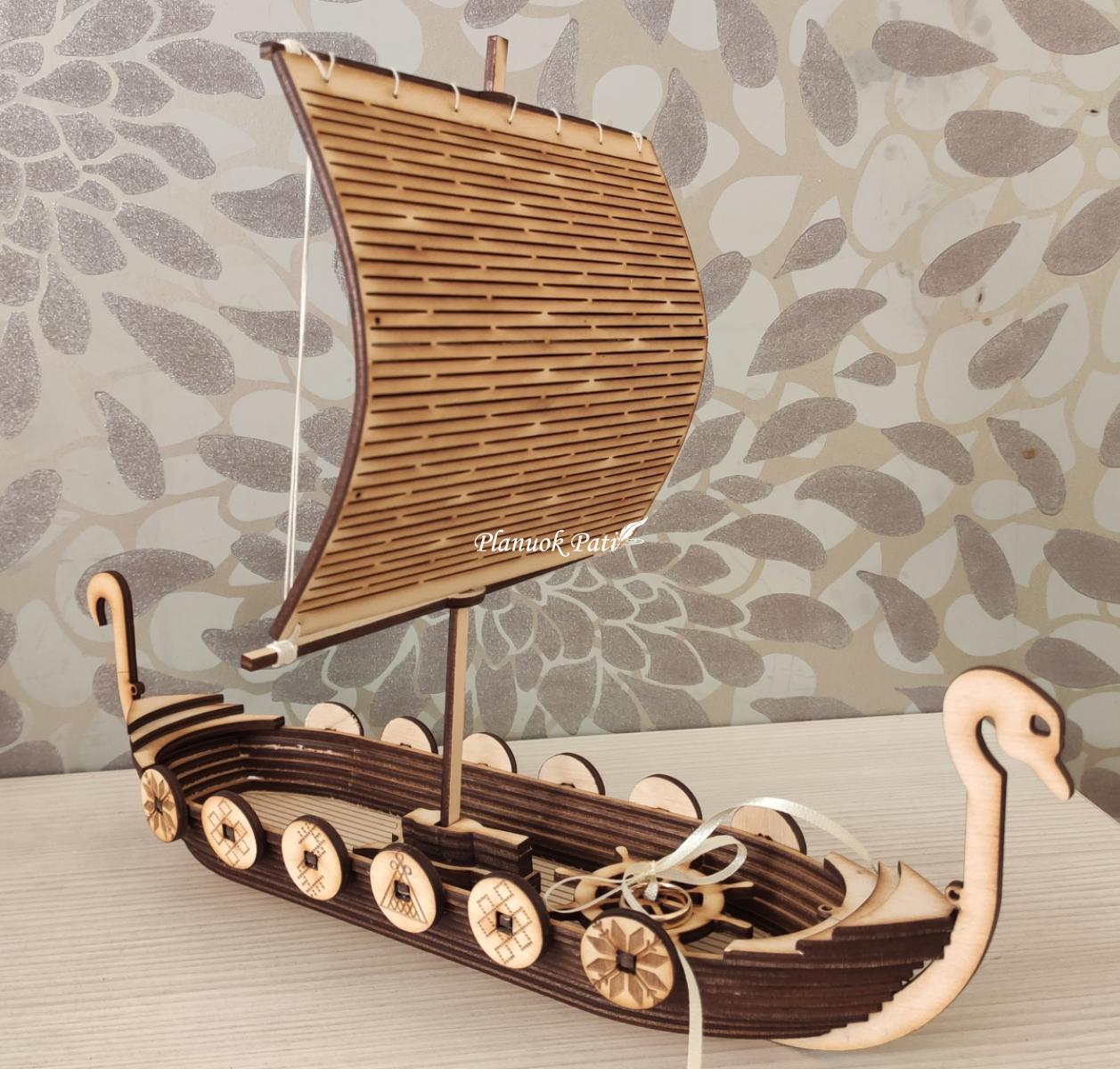 Laivas žiedams nešti