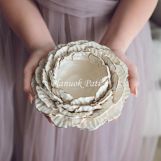 Šeimos židinys - Paauksuota gėlė