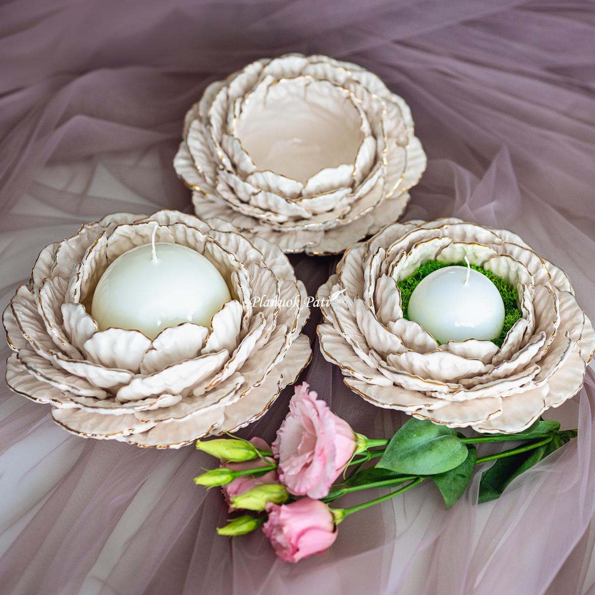 Šeimos židinys - Paauksuota gėlė