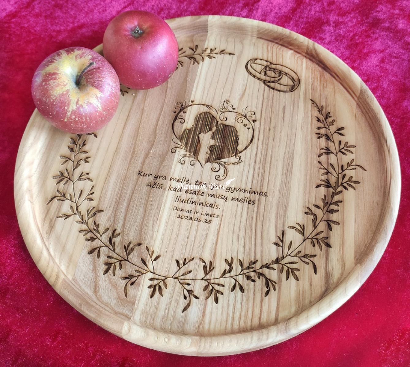 Medžio masyvo padėklas su individualiu graviravimu