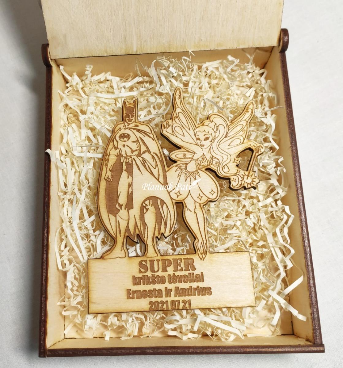 Padėka krikšto tėveliams - magnetukas su stoveliu