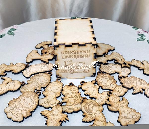 20 krikštynų palinkėjimų angeliukų dėžutėje