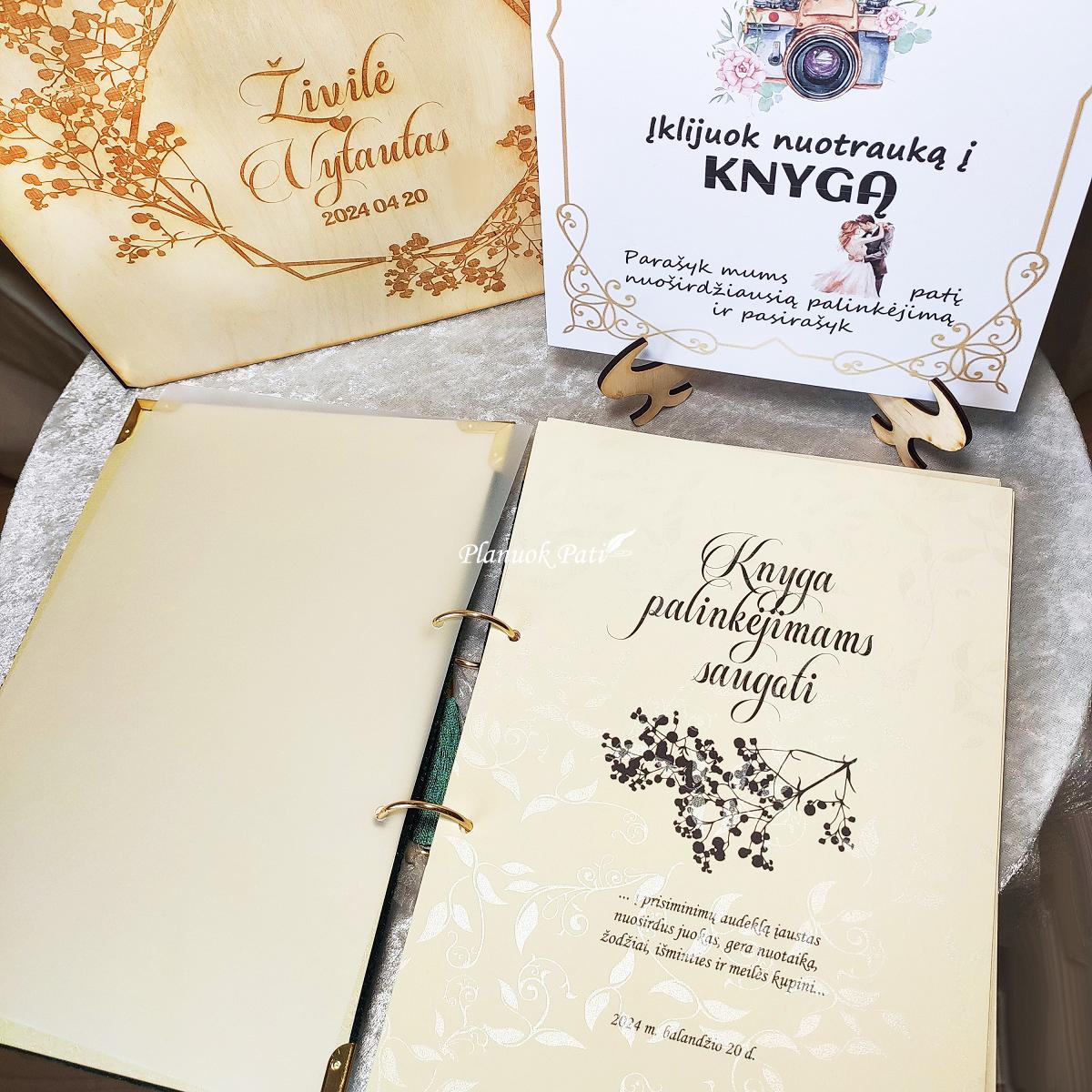 Svečių palinkėjimų knyga veliūriniu/aksominiu viršeliu A4 formato
