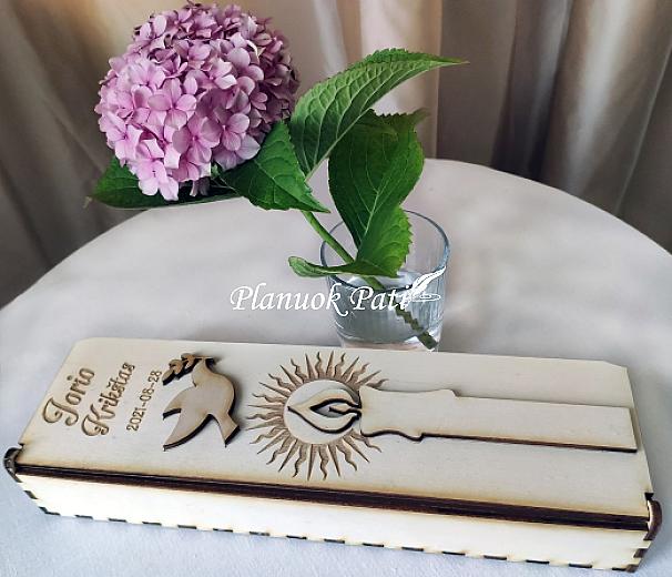 Krikštynų žvakės dėžutė