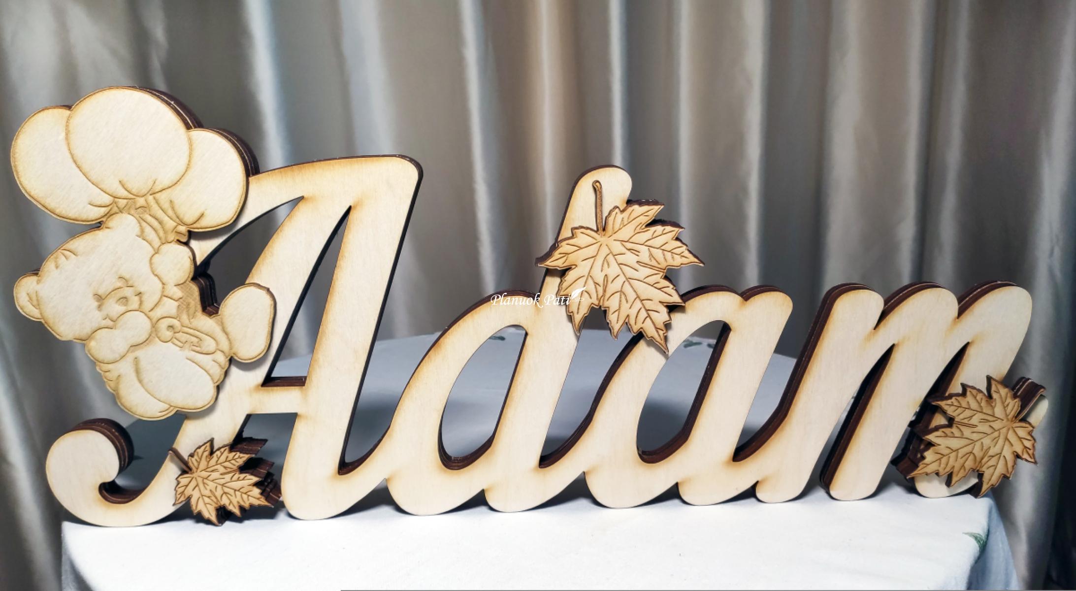 Pastatomas žodis (dekoruotas)