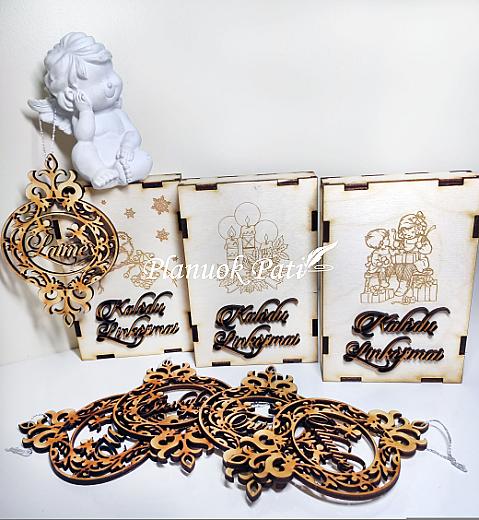 Kalėdų linkėjimai - žaisliukai dėžutėje