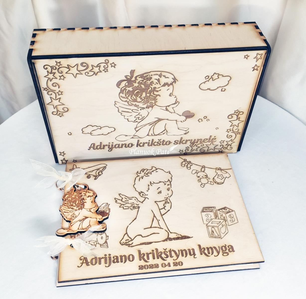 Krikštynų knyga (su anketomis svečiams)