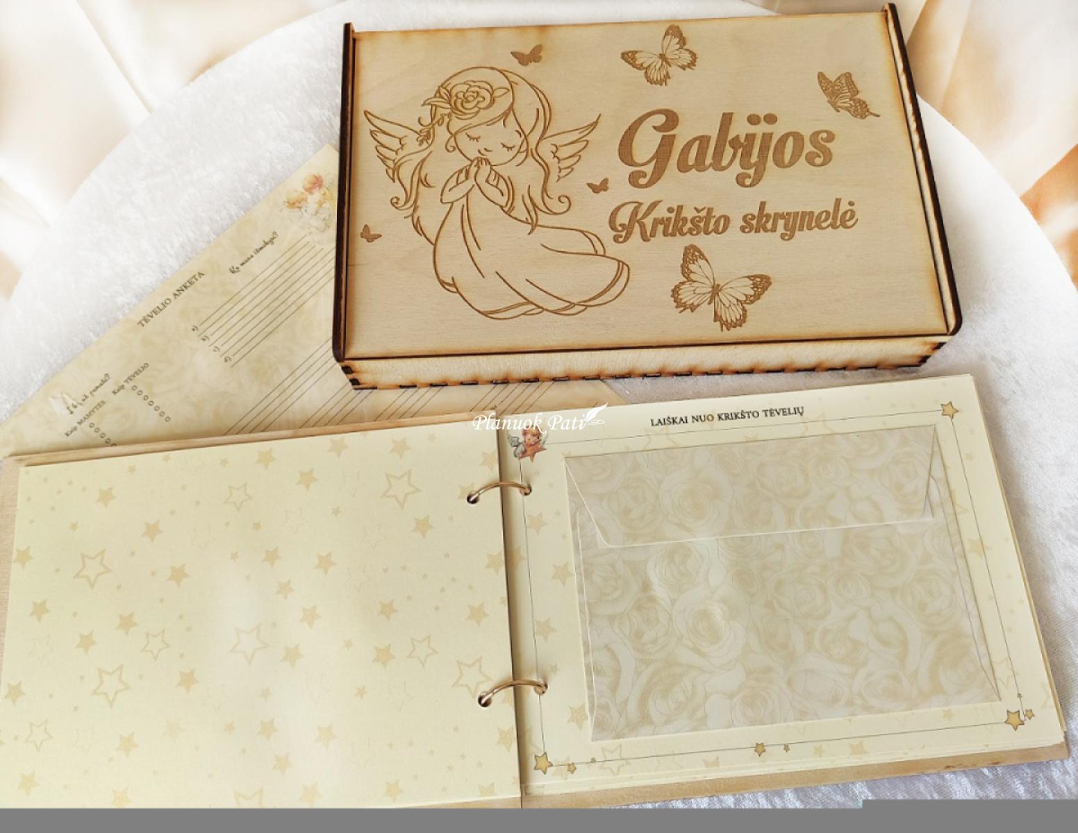 Krikštynų knyga (su anketomis svečiams)