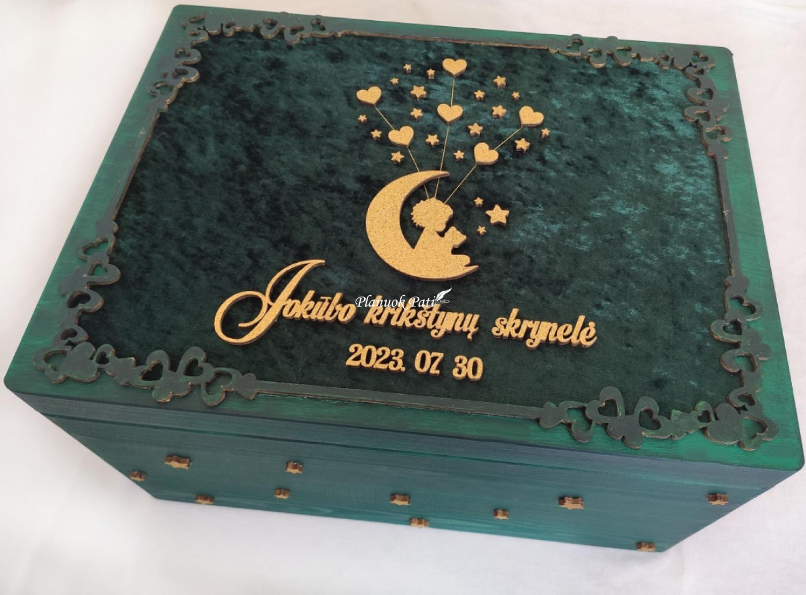 Krikštadėžė medis ir aksomas (40x30x22cm)