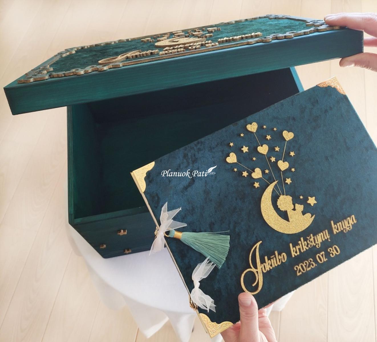 Krikštadėžė medis ir aksomas (40x30x22cm)