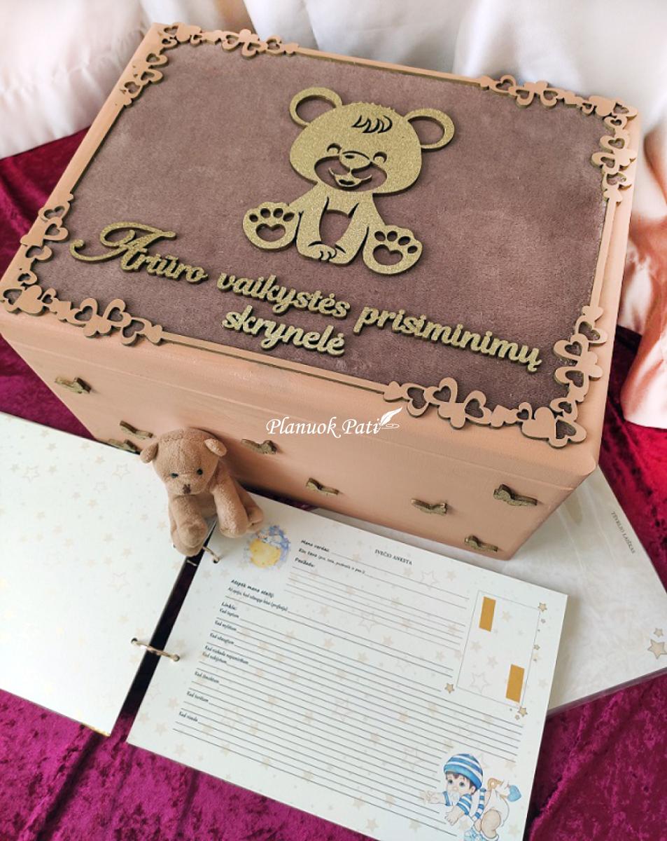 Komplektas krikštadėžė ir aksomo krikštynų knyga