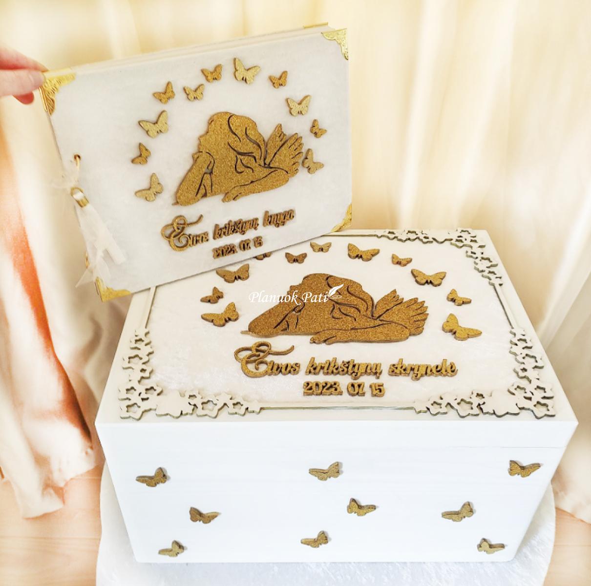 Balta krikštadėžė medis ir aksomas (40x30x22cm)