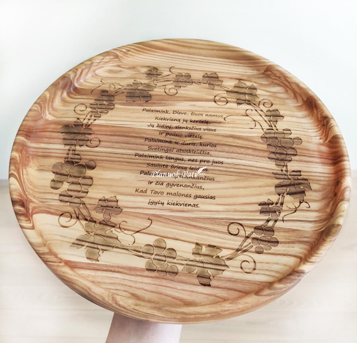 Medinis padėklas su krašteliu 30cm