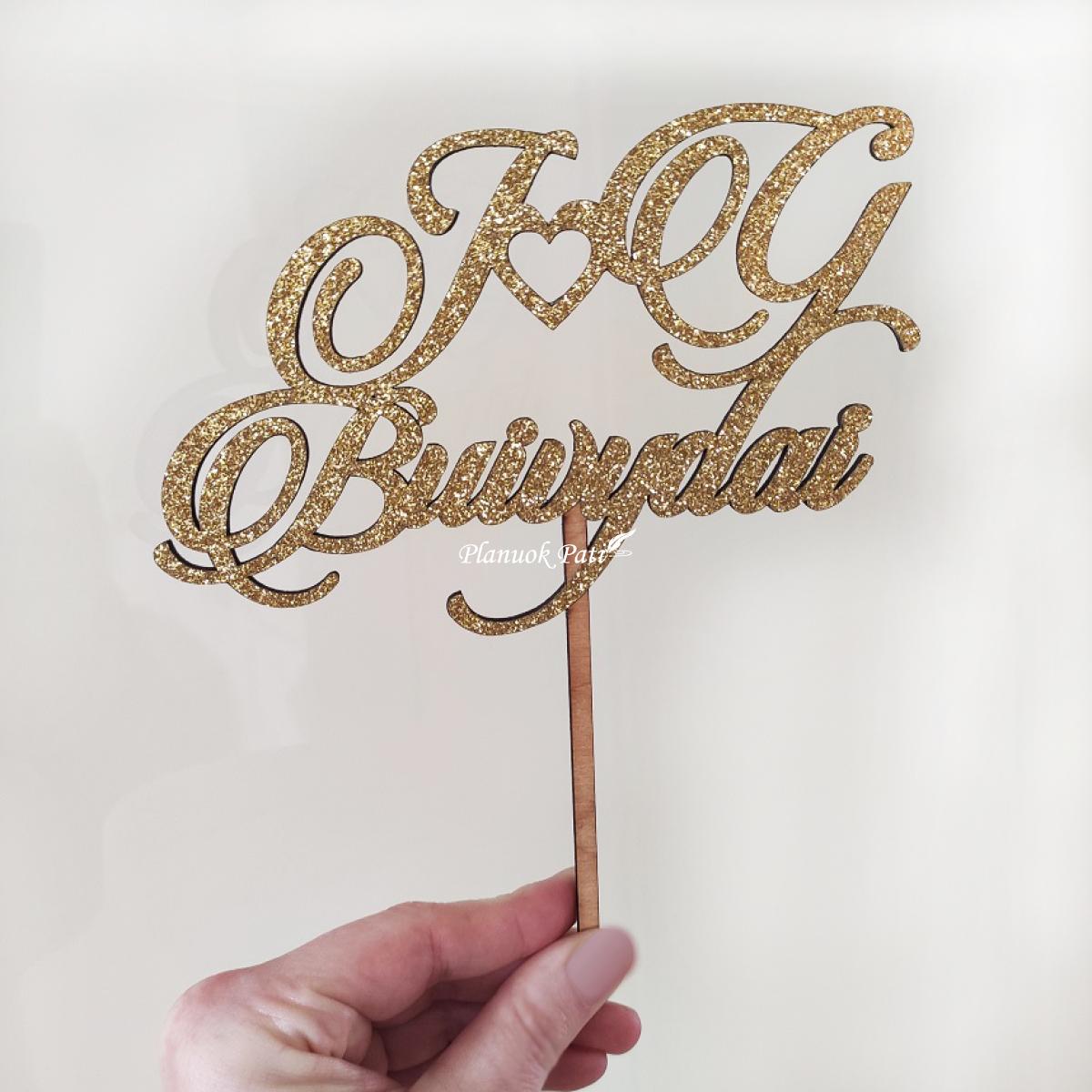 Individualaus dizaino torto smeigtukas su blizgučiu