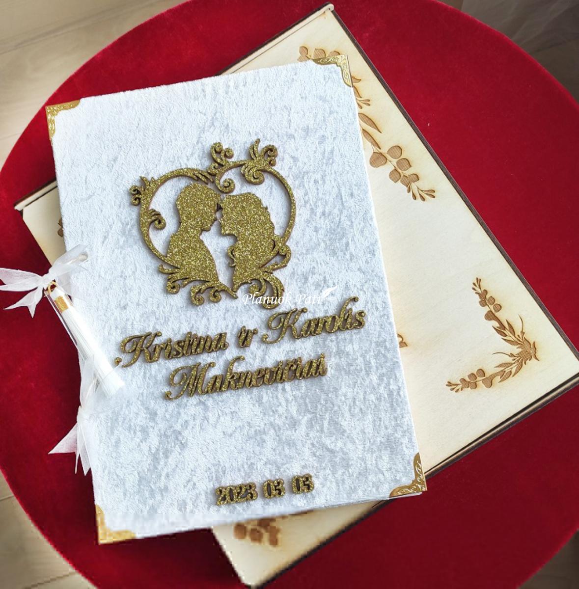 Vestuvinis palinkėjimų albumas Įsimylėję