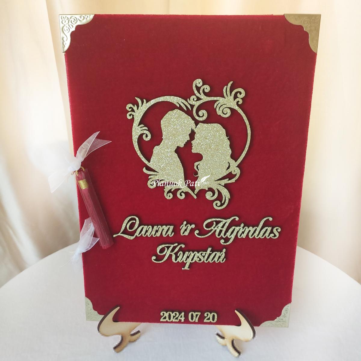 Vestuvinis palinkėjimų albumas Įsimylėję