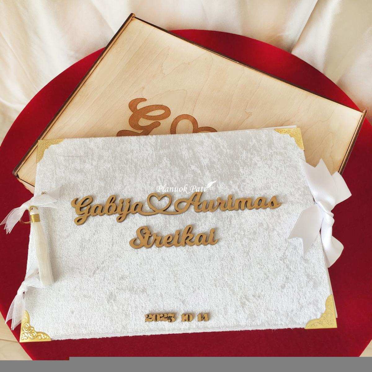 Vestuvinė palinkėjimų knyga Širdies Gija