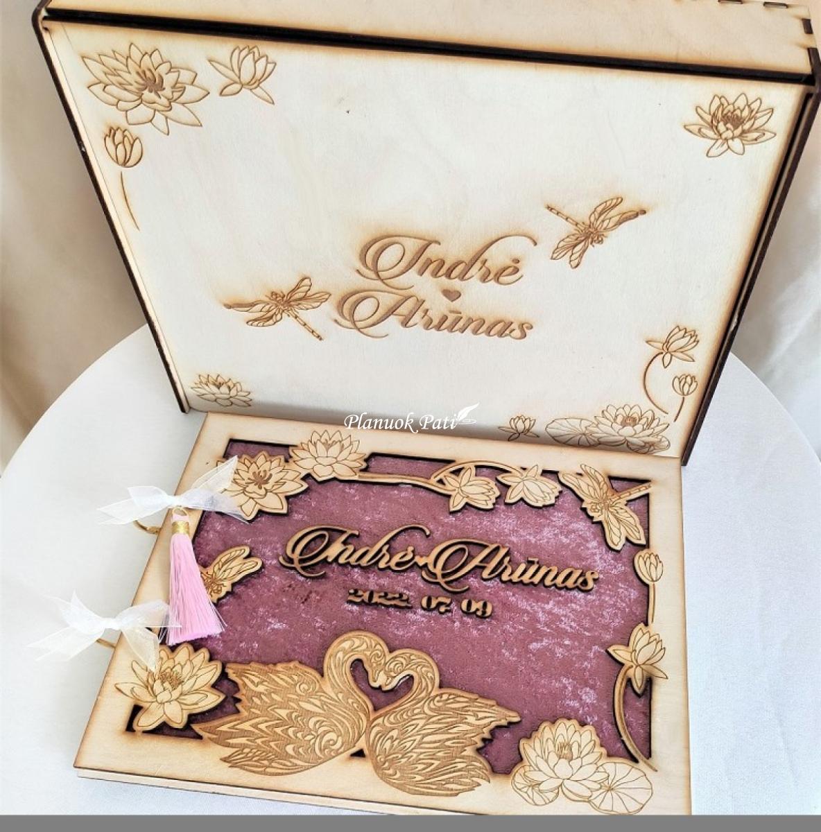 Vestuvių palinkėjimų knyga Dvi gulbės