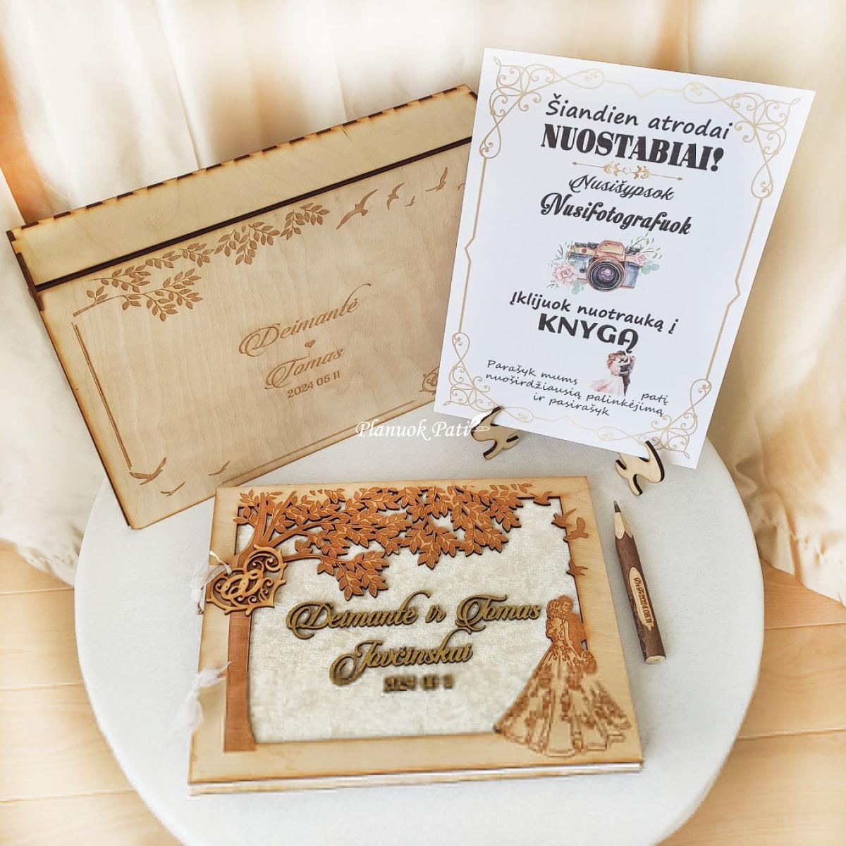 Vestuvių palinkėjimų albumas Įsimylėjėliai prie medžio