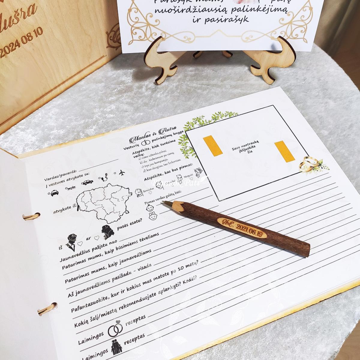 Vestuvių palinkėjimų albumas Įsimylėjėliai prie medžio