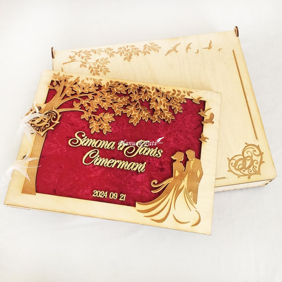 Vestuvių palinkėjimų albumas Įsimylėjėliai prie medžio