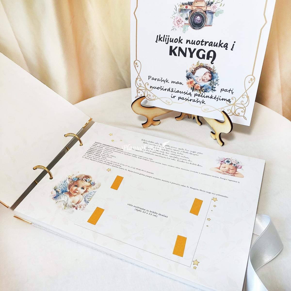 Krikštynų albumas Mėnulio Pasaka