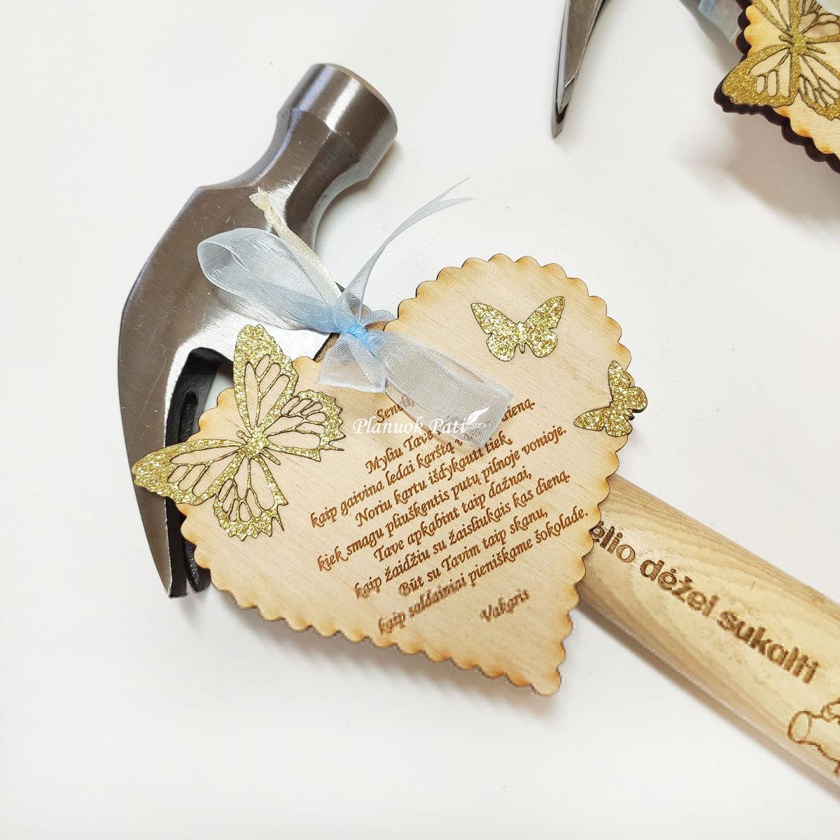 Dovana seneliams plaktukas ir mentelė ar šaukštas