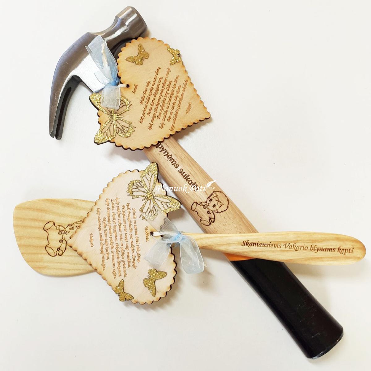 Dovana seneliams plaktukas ir mentelė ar šaukštas